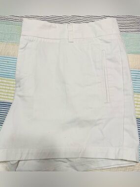 White Shorts with Front Pocket Detail